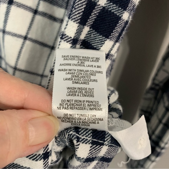 Sundry navy white plaid flannel button down. Size 2 (8-10) M‎ - Picture 7 of 9